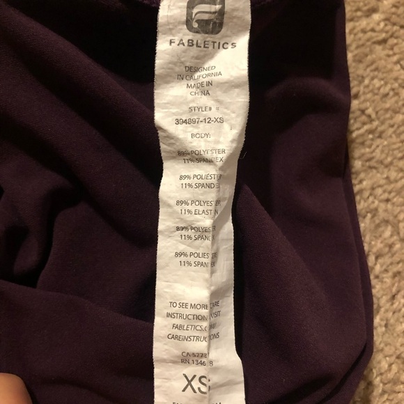 3/$25 🙌🏼 Fabletics Miri Backless Cutout Tank XS - Picture 6 of 6